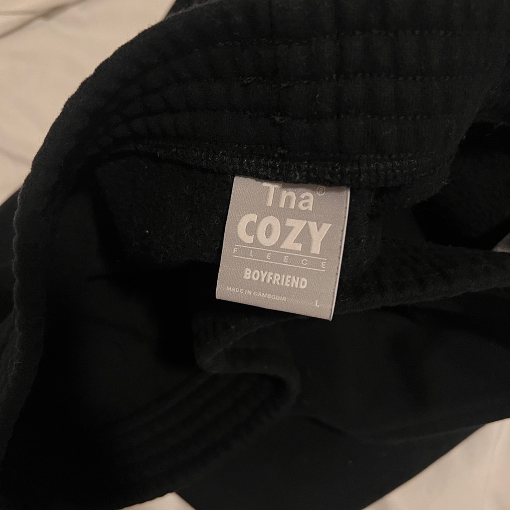 Aritzia TNA wide leg sweats